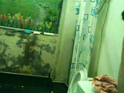 男女混住出租房公共浴室暗藏摄像头偷拍大奶妹洗澡